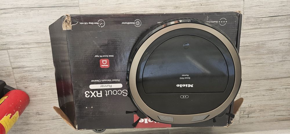 миеле Miele Scout RX3 runner прахосмукачка робот