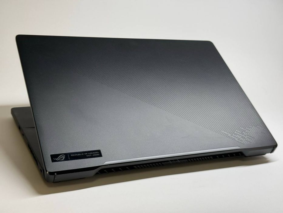ASUS ROG Zephyrus M16 GU603ZM