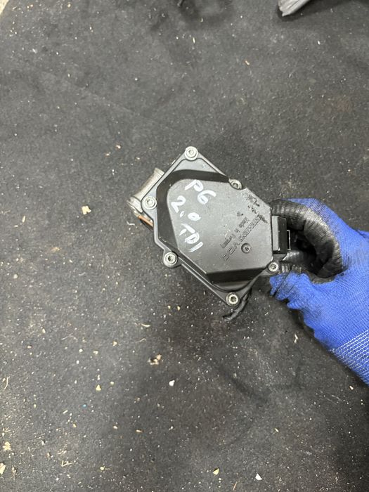 Vw passat 6 2.0tdi 140кс Дросел Клапа