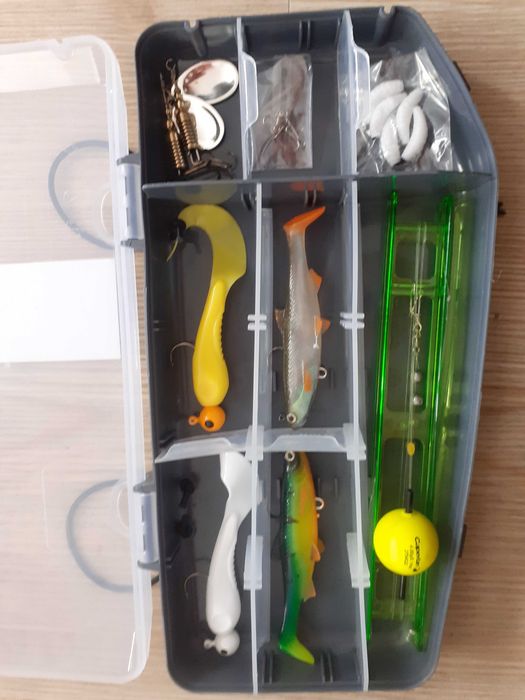 продавам спиниг въдица + макара нови за лов в сладки и солени води