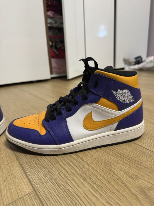 Jordan air 1 mid barbati