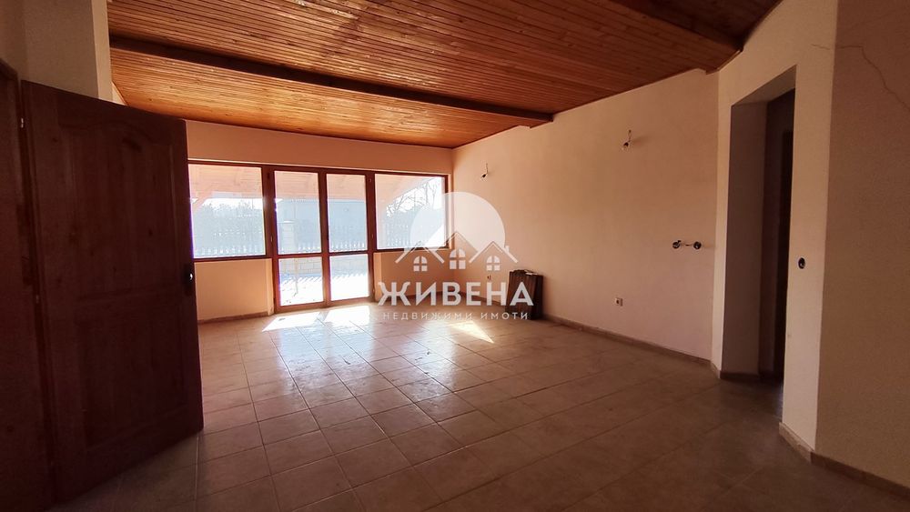 Продава къща в с.Селце, 121 кв.м, двор - 935 кв.м