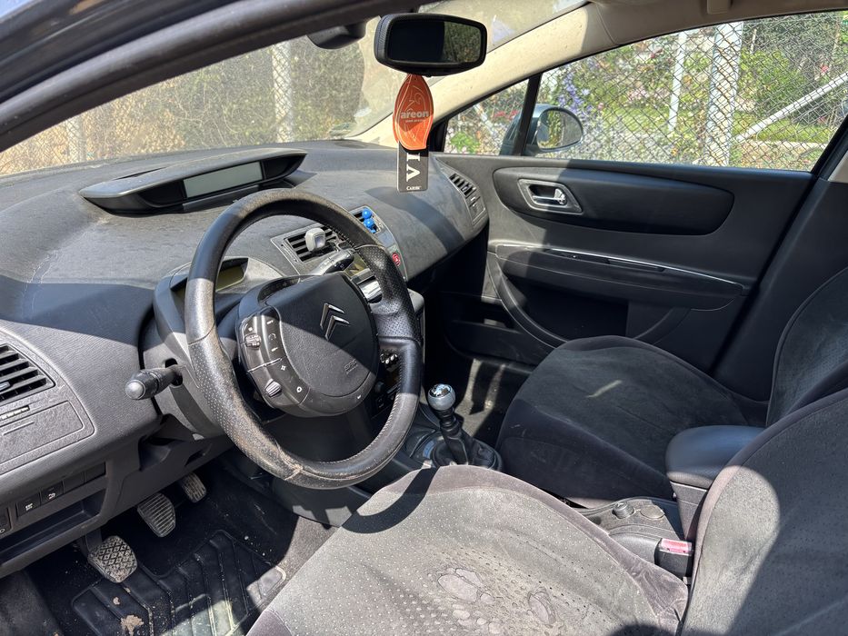 Продава се Citroen c4
