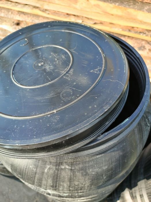 Бочки пластмассовые 50 литровые