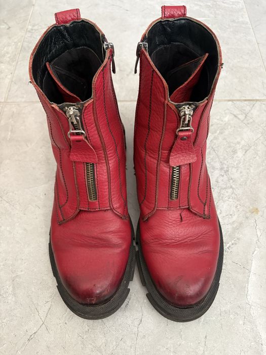 Продавам дамски боти