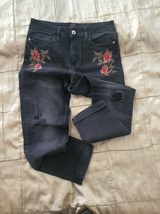Blugi damă  S M elastici gri închis negri broderie florală rupturi, F&F bumbac casual sexy
