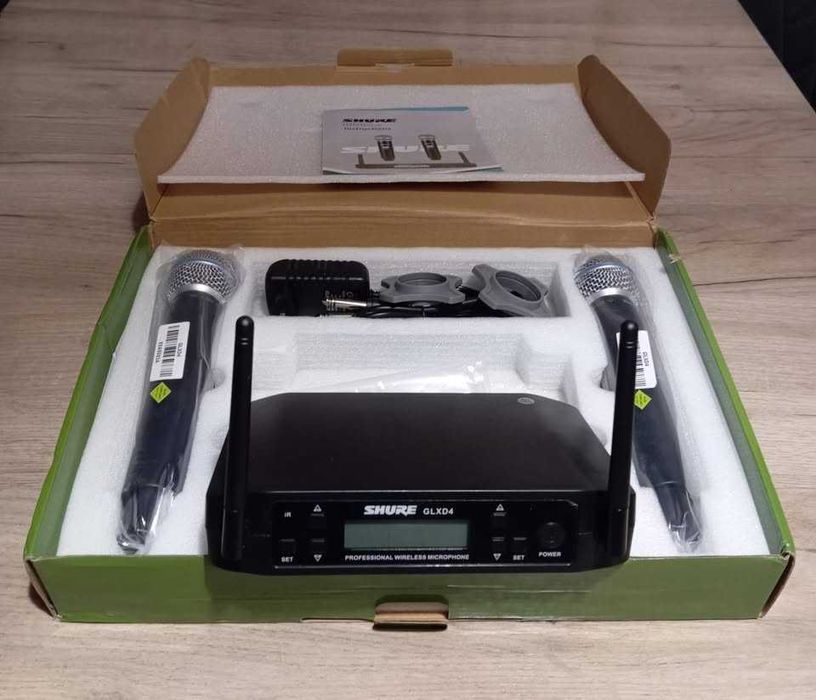 Set 2 Microfoane Wireless si Receiver UHF GLXD4 Shure Beta 58A