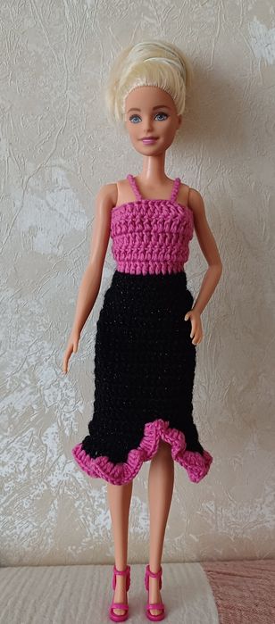 Дрехи за кукла Барби ръчно изработени нови