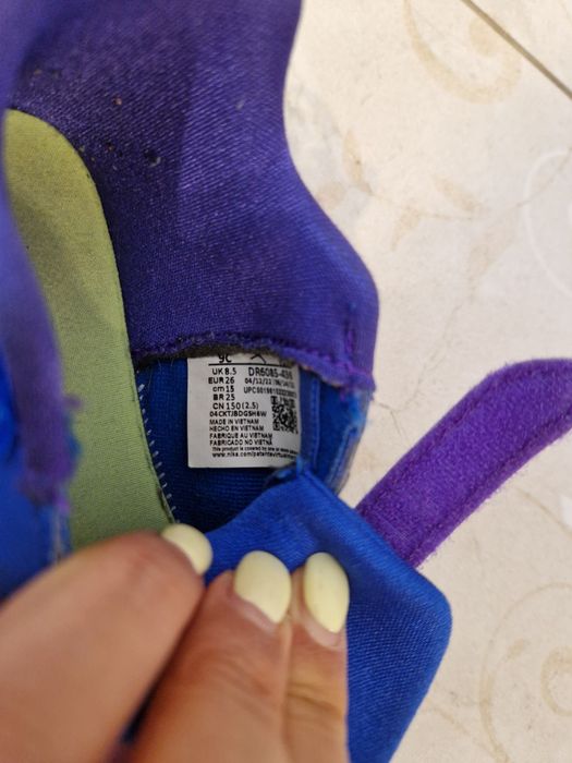 Продам кроссовки 26 и 27 рр