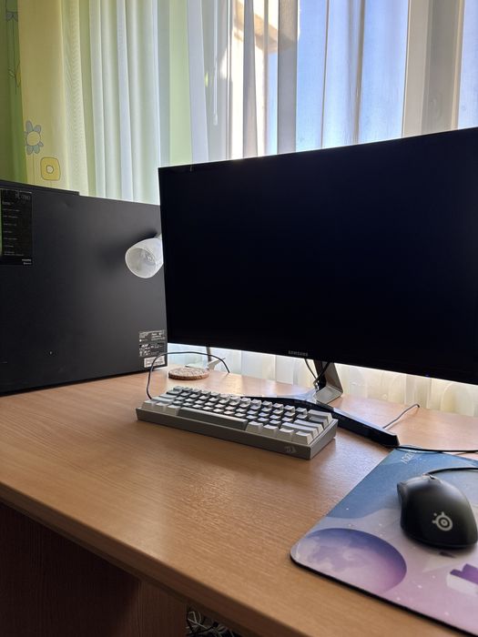 Vand Setup de Gaming, Unitate + Monitor+ Tastatura+ Mouse