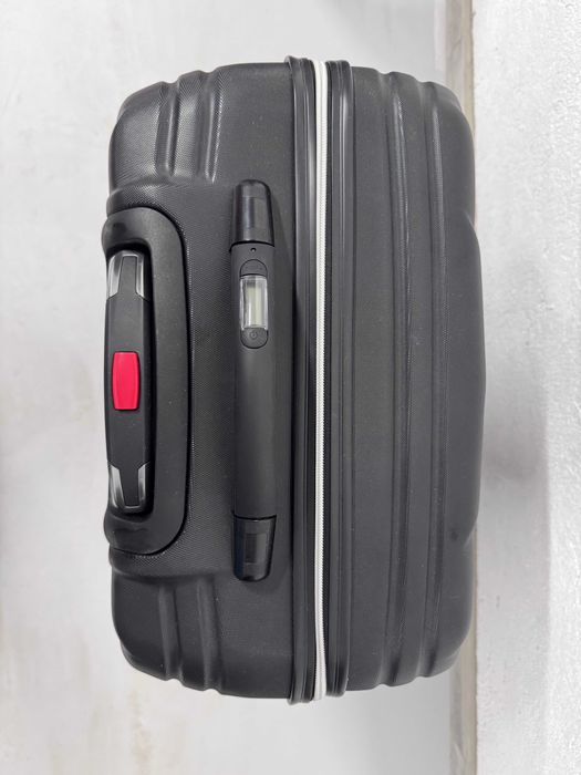 Нов черен куфар Ducati Corse Hyperspace Trolley L