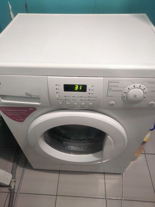 Продам стиральную машинку