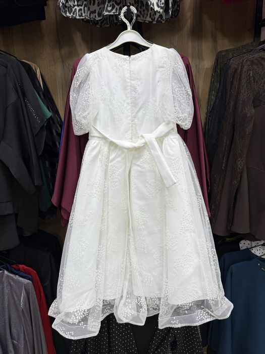 Продам новые платья 116-122см