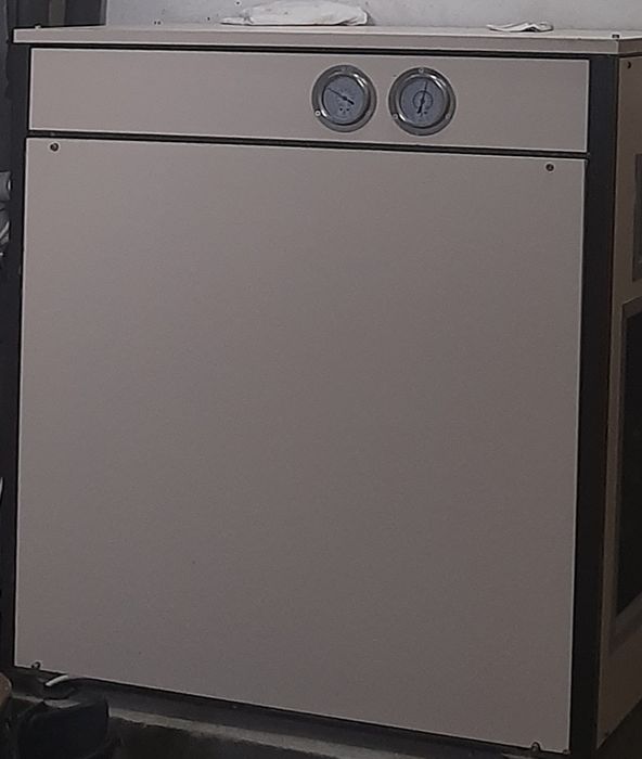 Термопомпа вода вода , земя вода  9 киловата .