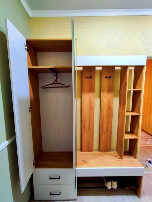 Продаю шкаф в прихожую