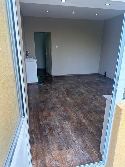 Дава се под наем Магазин в с. Владая, Област София-град - 45 кв.м за 306 € - Снимка #2