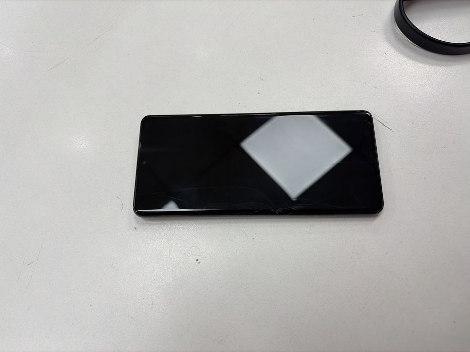 Продам Samsung S21 Ultra