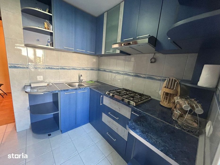 - Apartament 3 camere Buzaului, suprafata 66mp, etaj 2