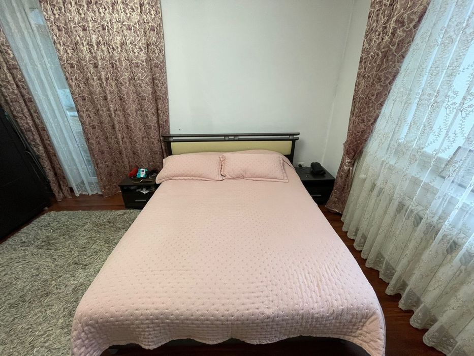 Продам спальный гарнитур в очень хорошем состоянии.