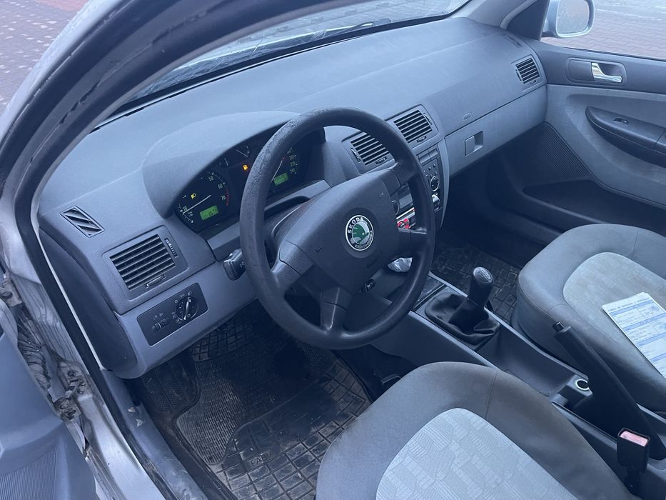 Skoda Fabia 1.4benzina 16 valve - itp nou , fiscal pe loc !