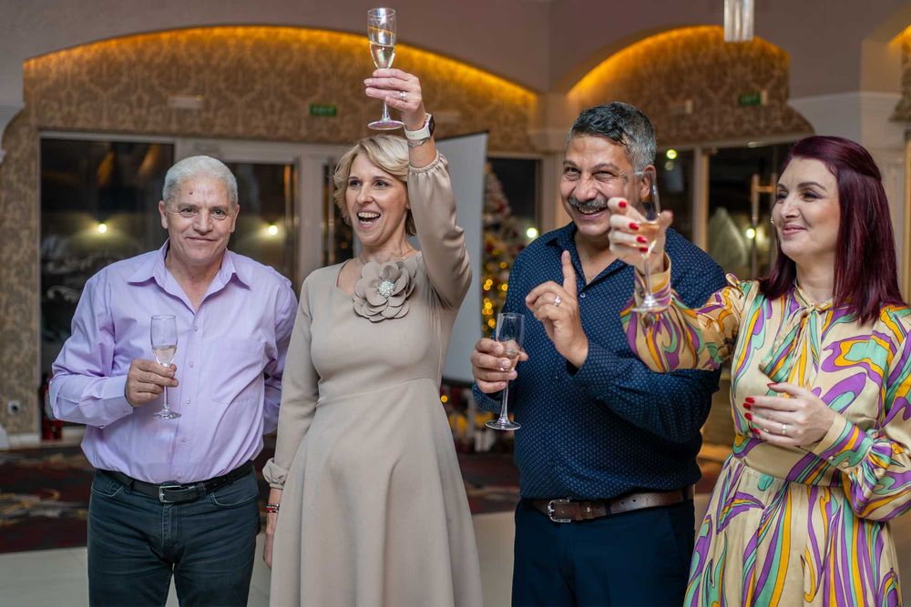 Fotograf - Videograf Profesionist pentru Nuntă / Cununie