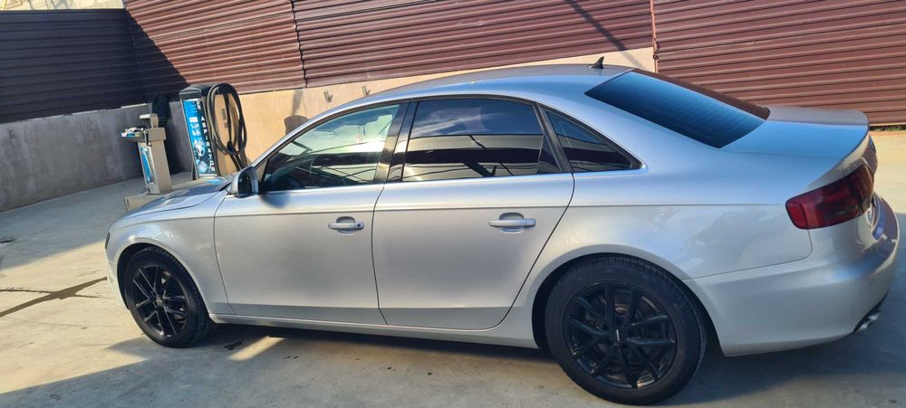 Audi a4 b8 2008  2.0 Tdi 143.CP