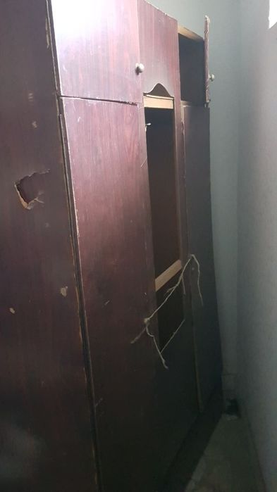 Шкаф сотилади холати уртача арзонга берворамиз