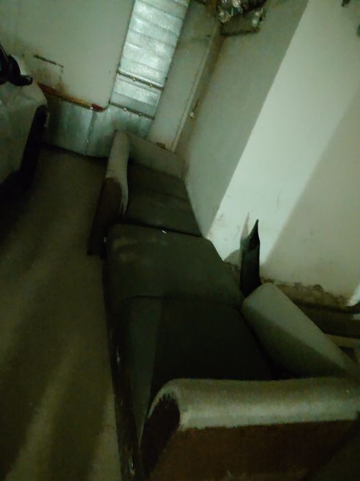 Мебель и дрова отдам бесплатно