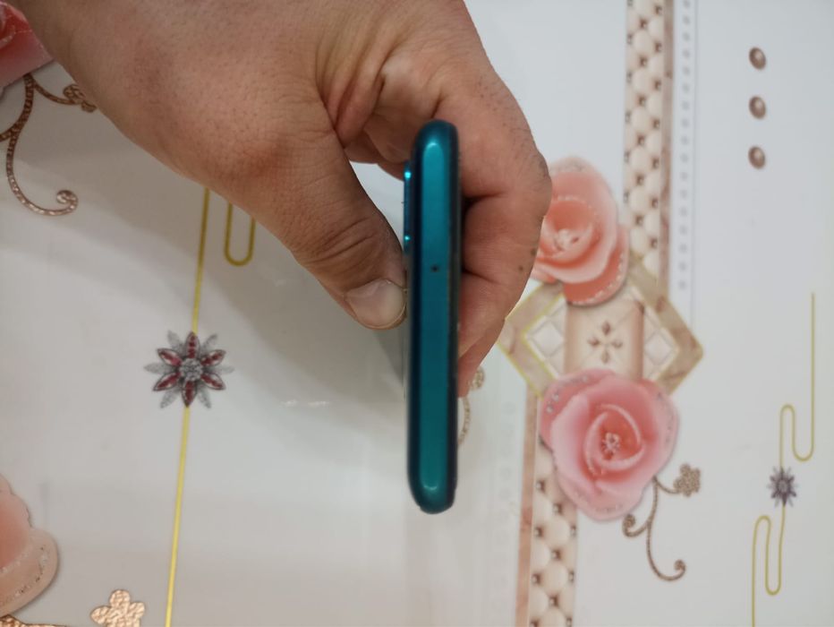 Сотовый телефон Huawei p smart 2021