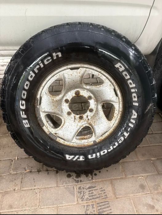 Диск с шинами 235/85/16 BFGoodrich