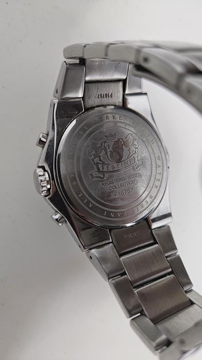 Festina Chronograph F16757 

Telefonul are Face ID nefuncțional!