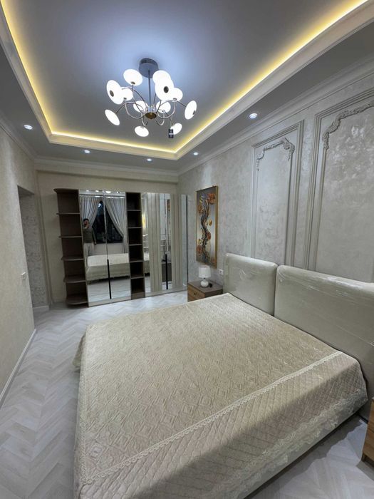 Шахар марказидан новостройка сотилади