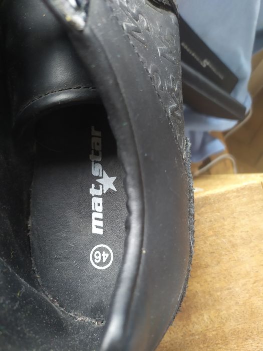 Мъжки спортни обувки 46 номер