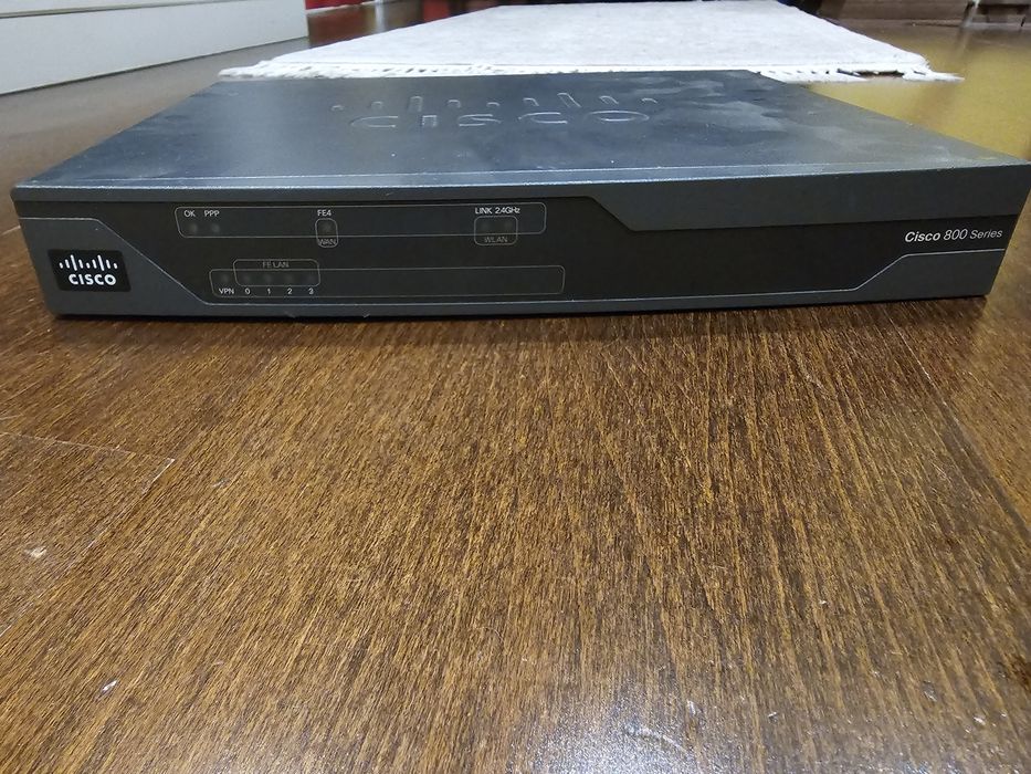 Router CISCO 861 K9