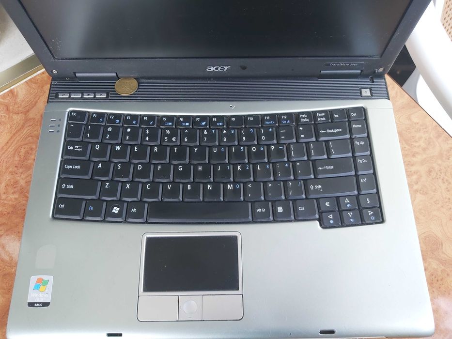 Продавам лаптоп acer