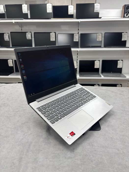 Lenovo Athlon silver/озу 8/ssd 256/шустрый Легкий для офиса