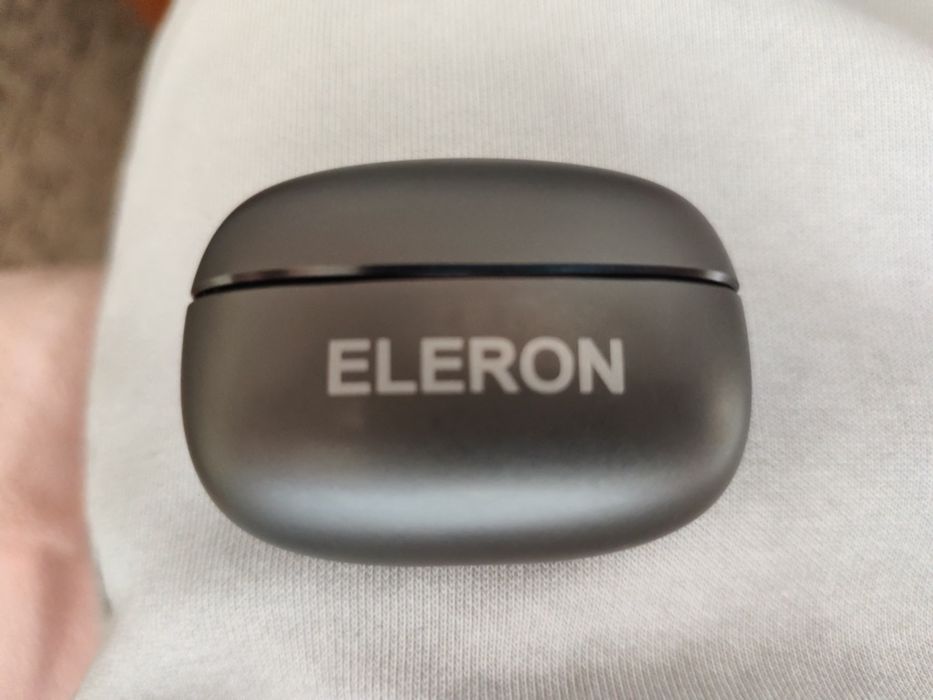 Продаю Наушники Eleron