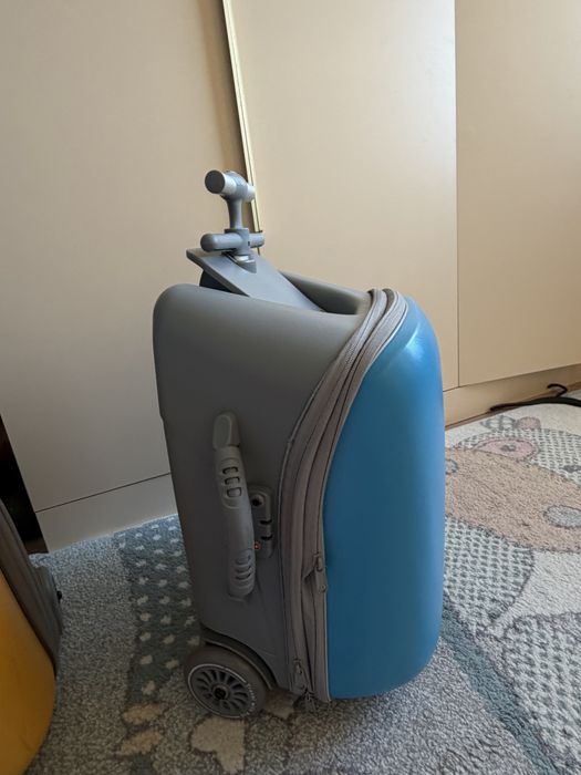 Детский чемодан