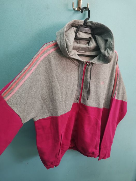 Adidas суичер с ленти през качулката - М