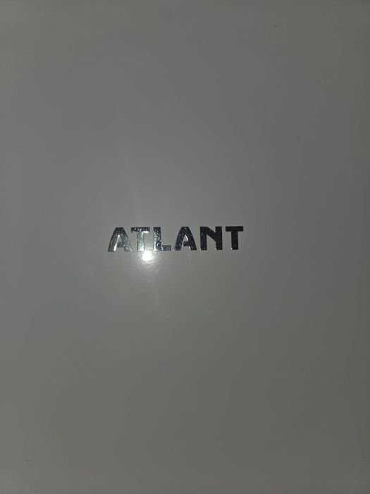 Продам холодильник Атлант