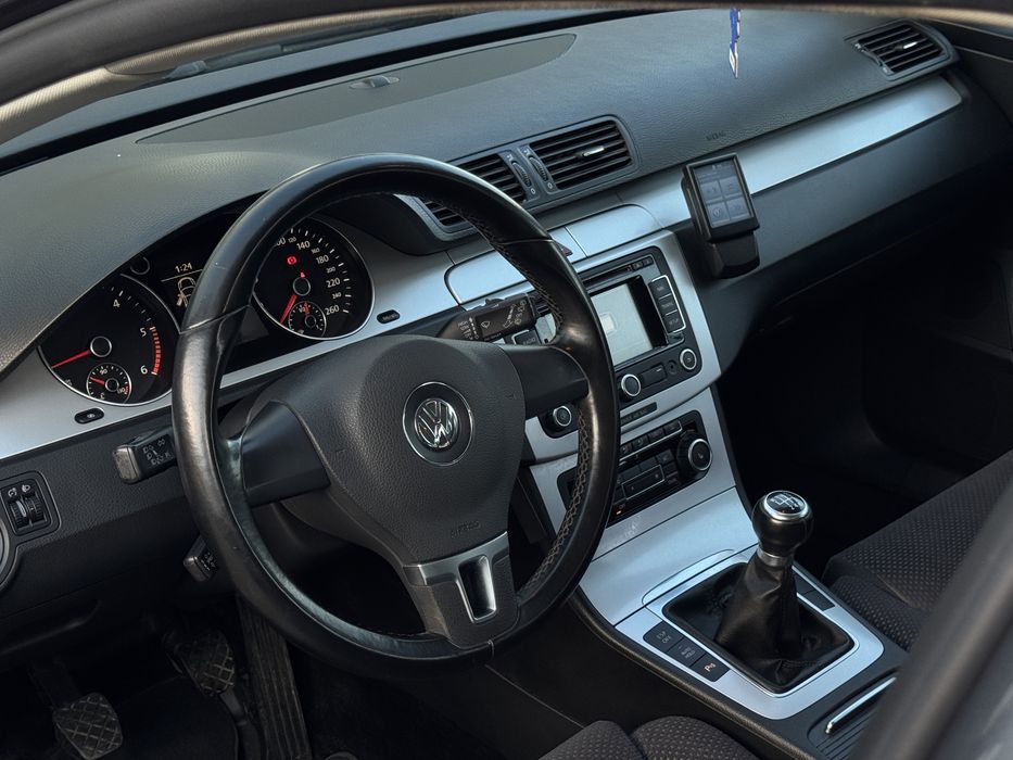 Volkswagen Passat B6 R Line EURO5 CBAB 140CP