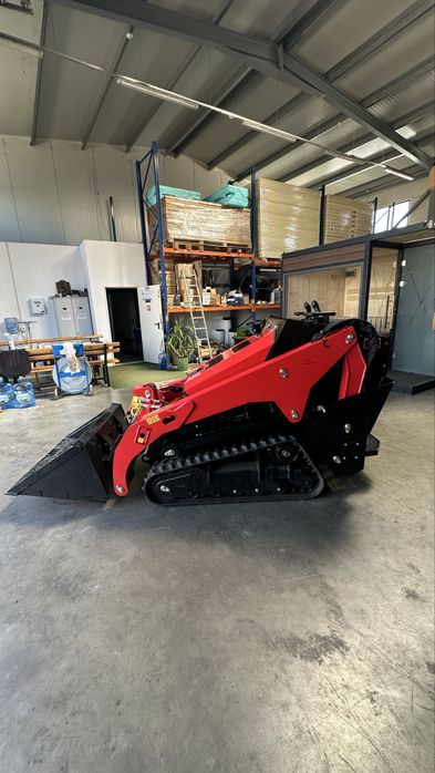 Mini incarcator - motor Kubota - skid steer loader