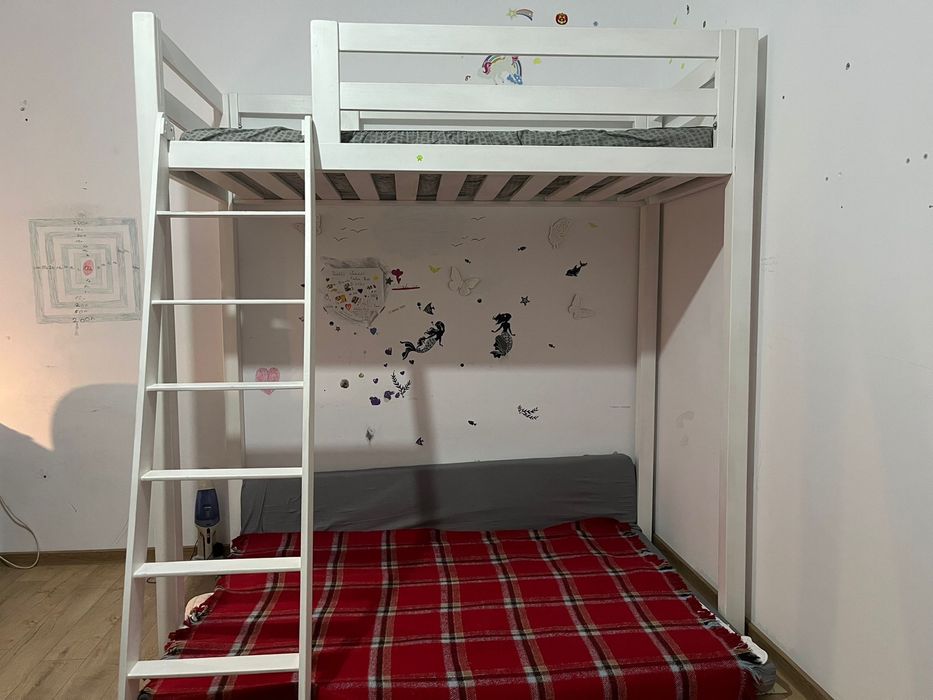 Pat supraetajat / pat galerie