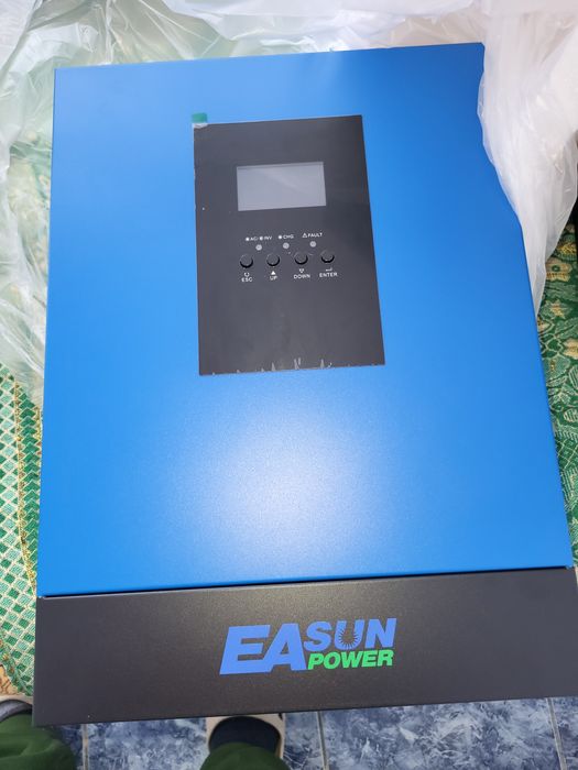 Invertor easun smt 6.2 kw nou