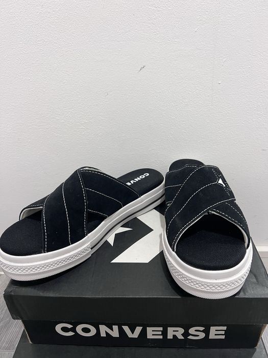 Дямски сандали и чехли