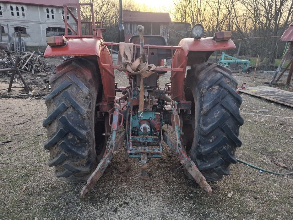 Tractor u445 .căruță si plug 2 brazde craiova