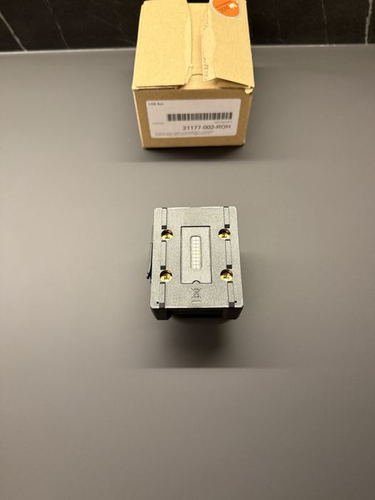Wunderlich USB charging box cu suport telefon Peak Design - BMW Motorrad
