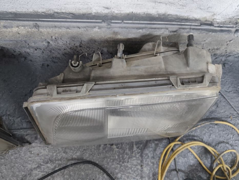 Фарове Mercedes W124 фейс