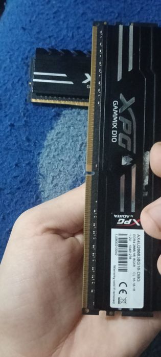 Kit memorii RAM DDR4 16 gb