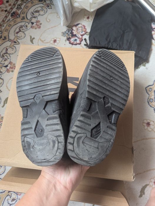 Отдам даром дутики ребенку 29 размер